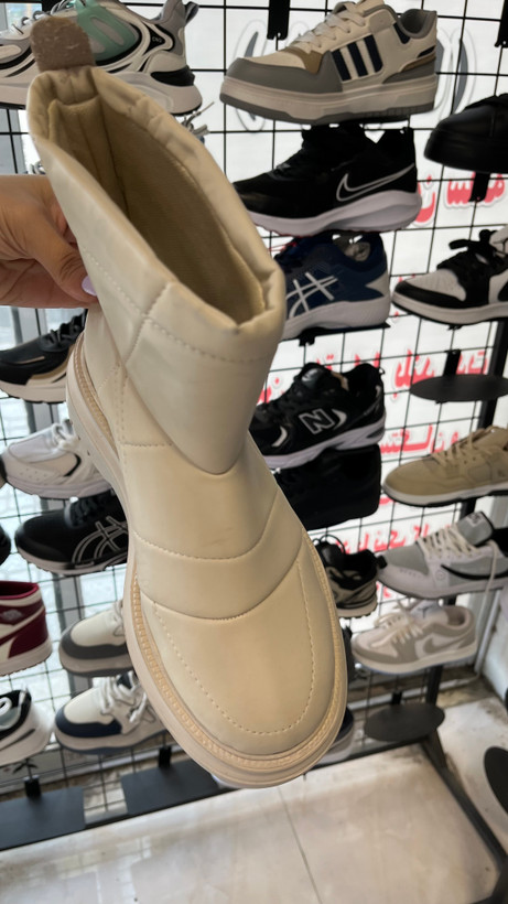 نیم بوت زنانه برند زارا رنگ کرمی ZARA