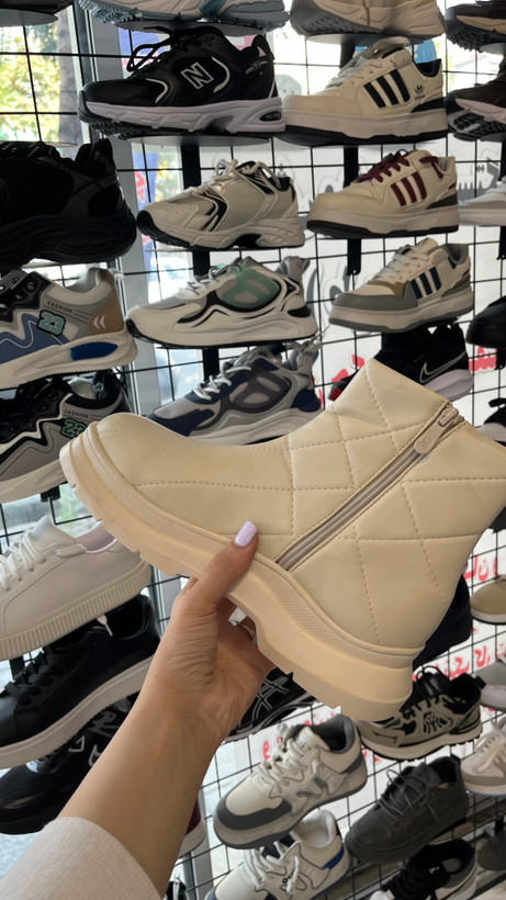 نیم بوت زنانه برند زارا رنگ کرمی ZARA